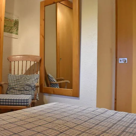 Cosy 3 Pieces, 6 Pers, - Balcon Sud, Parking, Proche Pistes Et Commerces - Fr-1-180-151 Apartman *